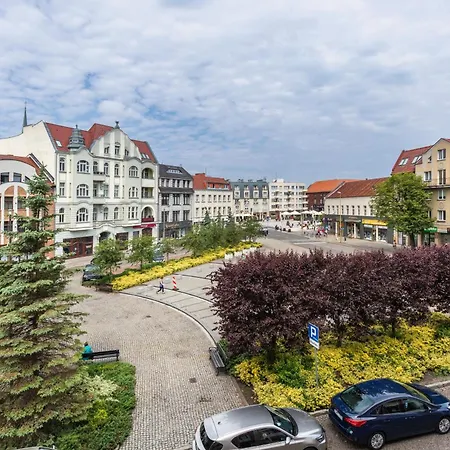 Plac Slowianski Z Balkonem Centrum By Renters Lägenhet Świnoujście