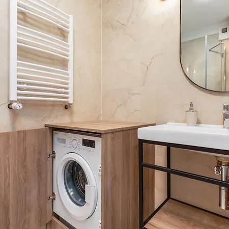 Plac Slowianski Z Balkonem Centrum By Renters